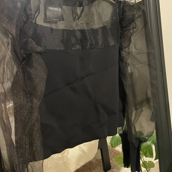 NEW Black Forever21 Mesh Lantern Sleeve Blouse - Picture 6 of 10